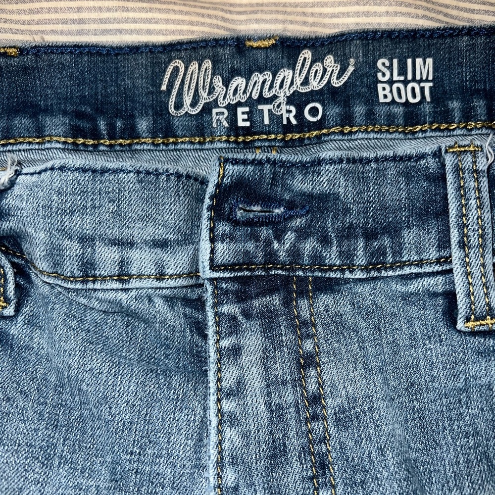 Wrangler Men's Retro Classic Blue Slim Straight Jeans - Picture 2 of 4
